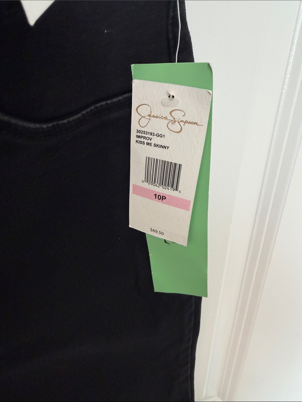 Jessica Simpson Black Skinny Jeans with Branded Tag